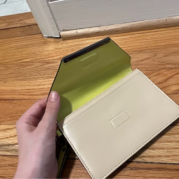 BCBGMaxAzria envelope style clutch - Picture 4 of 5